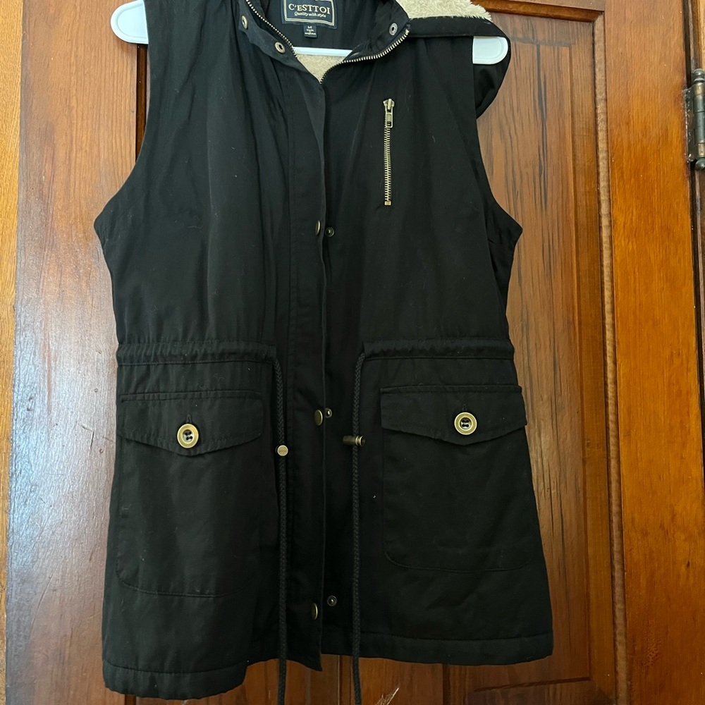 Women’s black utility vest